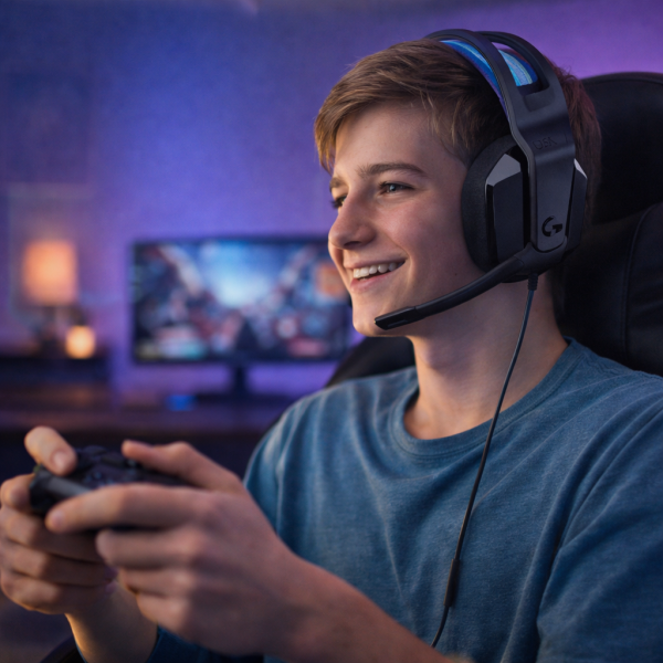 Alternative view of Logitech G335 Wired Gaming Headset – Lightweight Gaming Headphones with Flip-to-Mute Mic (Black)