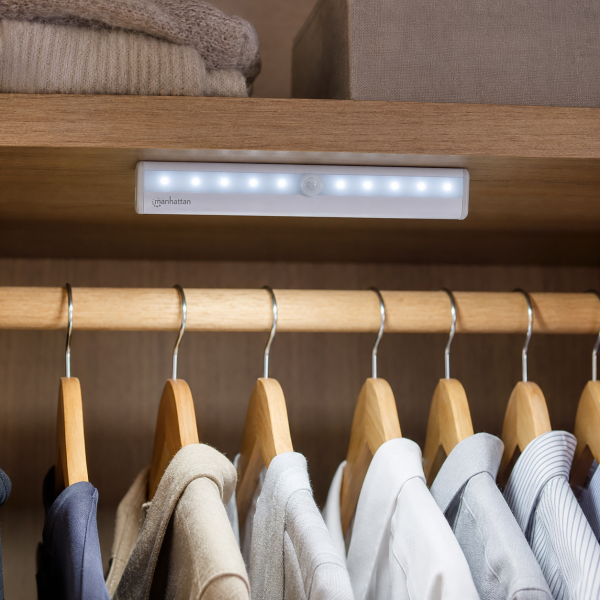Alternative view of Manhattan Battery Powered LED Light Bar with Motion Sensor & Remote – 50 Lumen