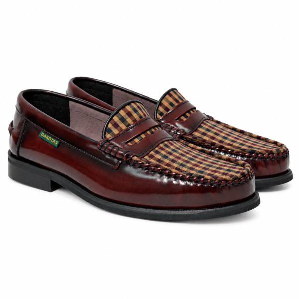 Dakotas Hugh Hi-Shine Moccasins – Burgundy Check Detail